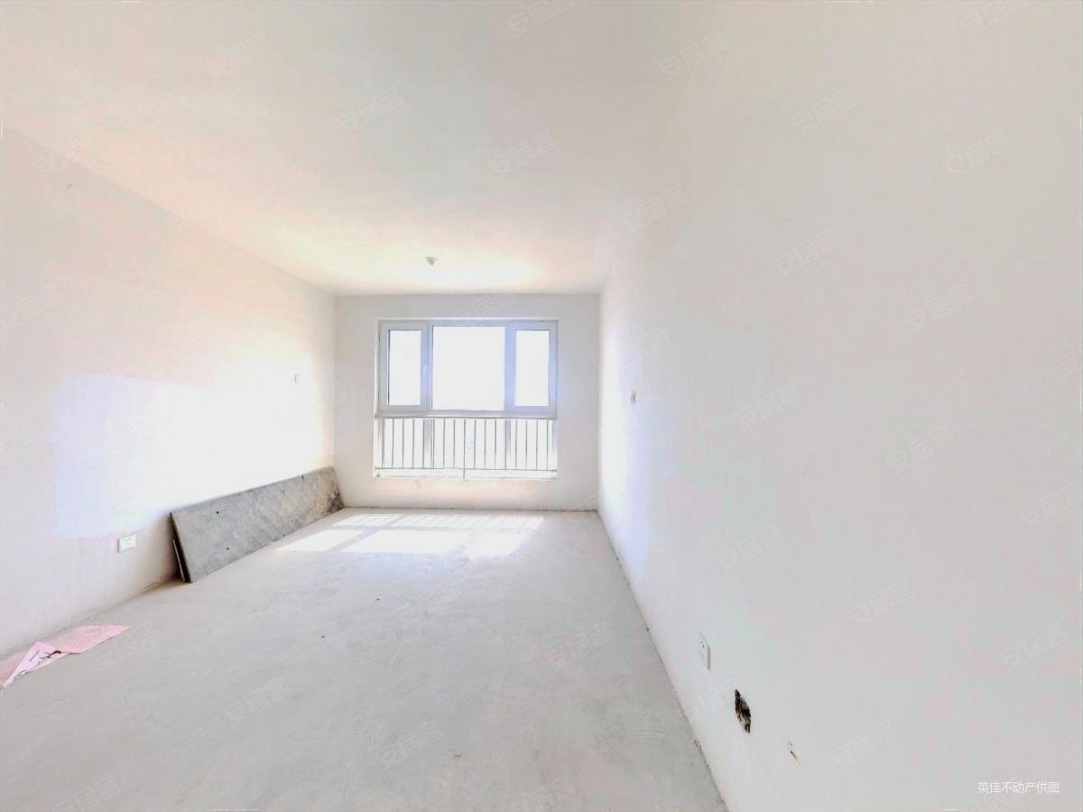 九中附近 纯毛坯 万德御景峰 电梯好楼层 不挡光 全明