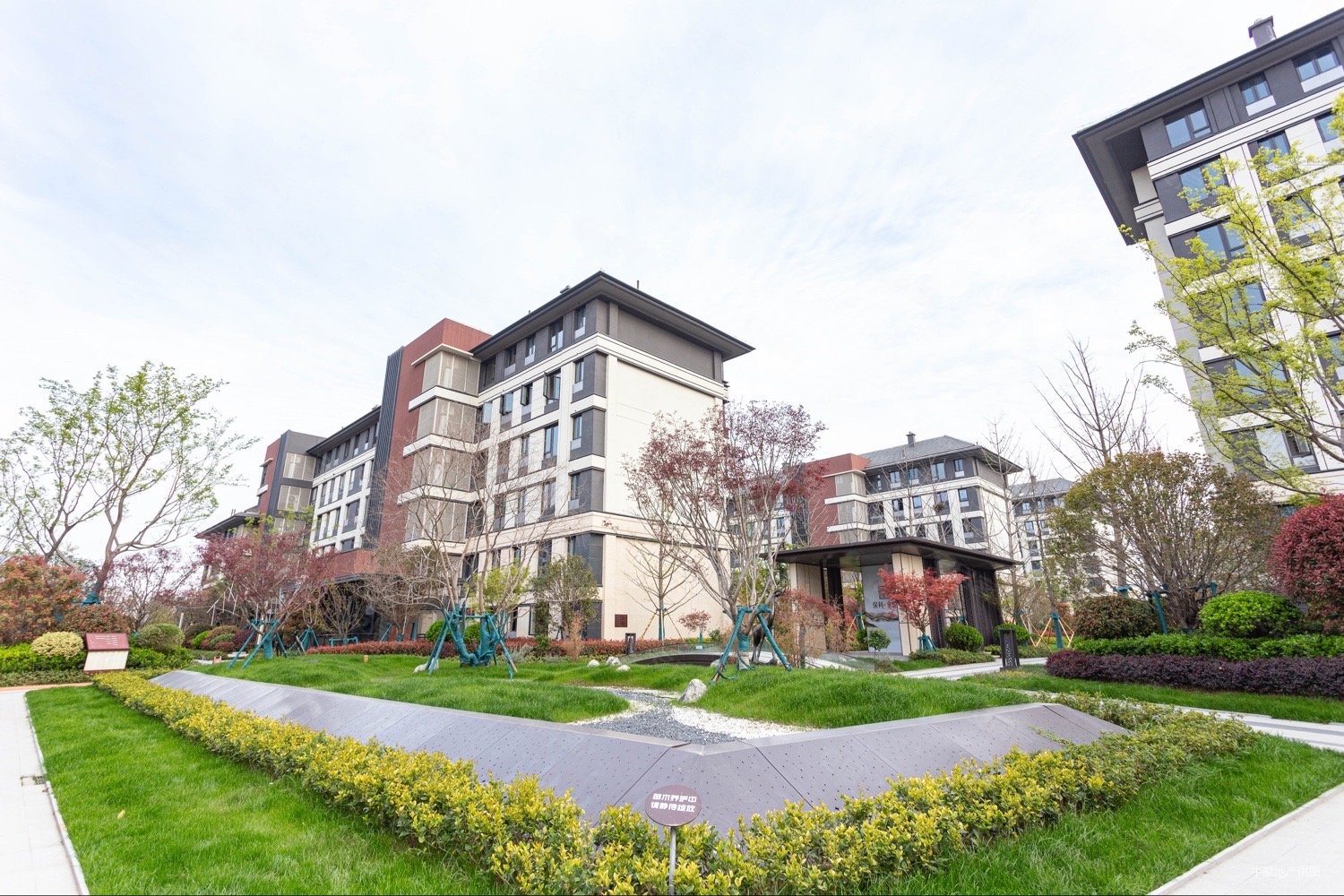 急售保利品质洋房底复带100平院子前排无遮挡价格可谈