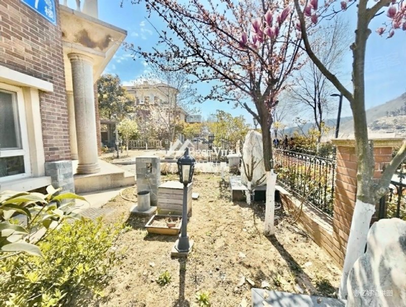 500万装修(300平花园)地势高 半山独栋 双车库石湾山庄