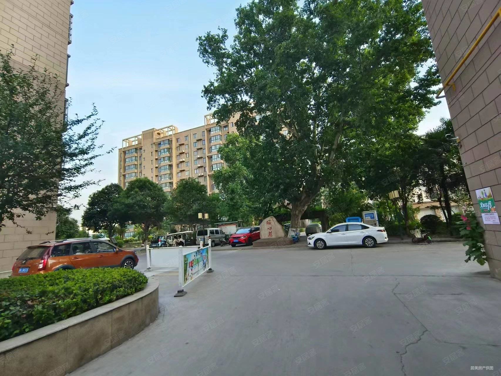 洛阳房产网>洛阳二手房>宜阳二手房>城区二手房>美景鸿城>