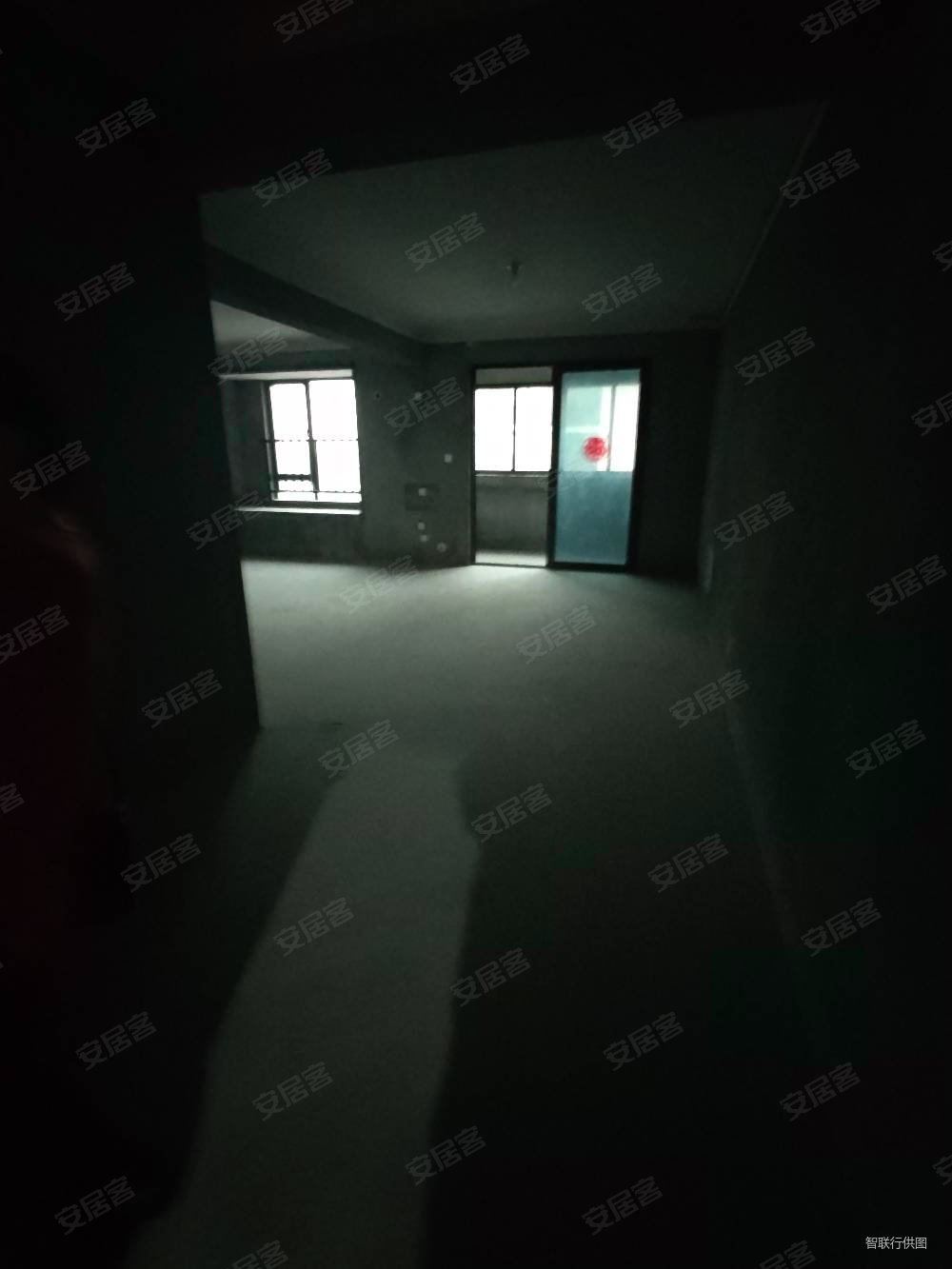 鸿宸逸庭2室2厅1卫78㎡南北45万