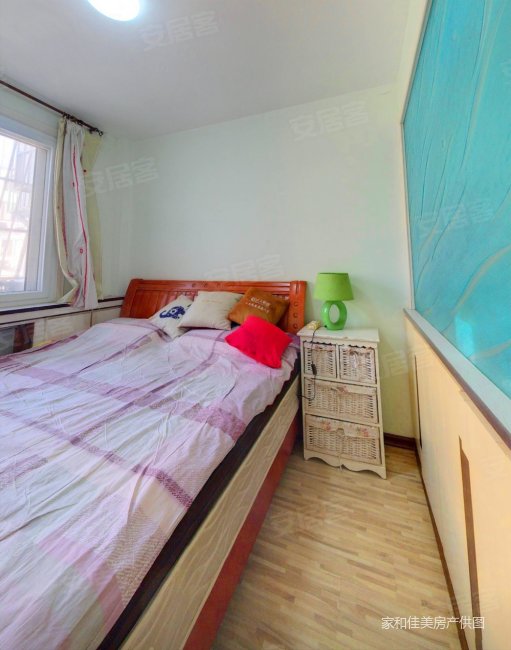 浮山后一小区合肥路佳世客套二厅满五年税