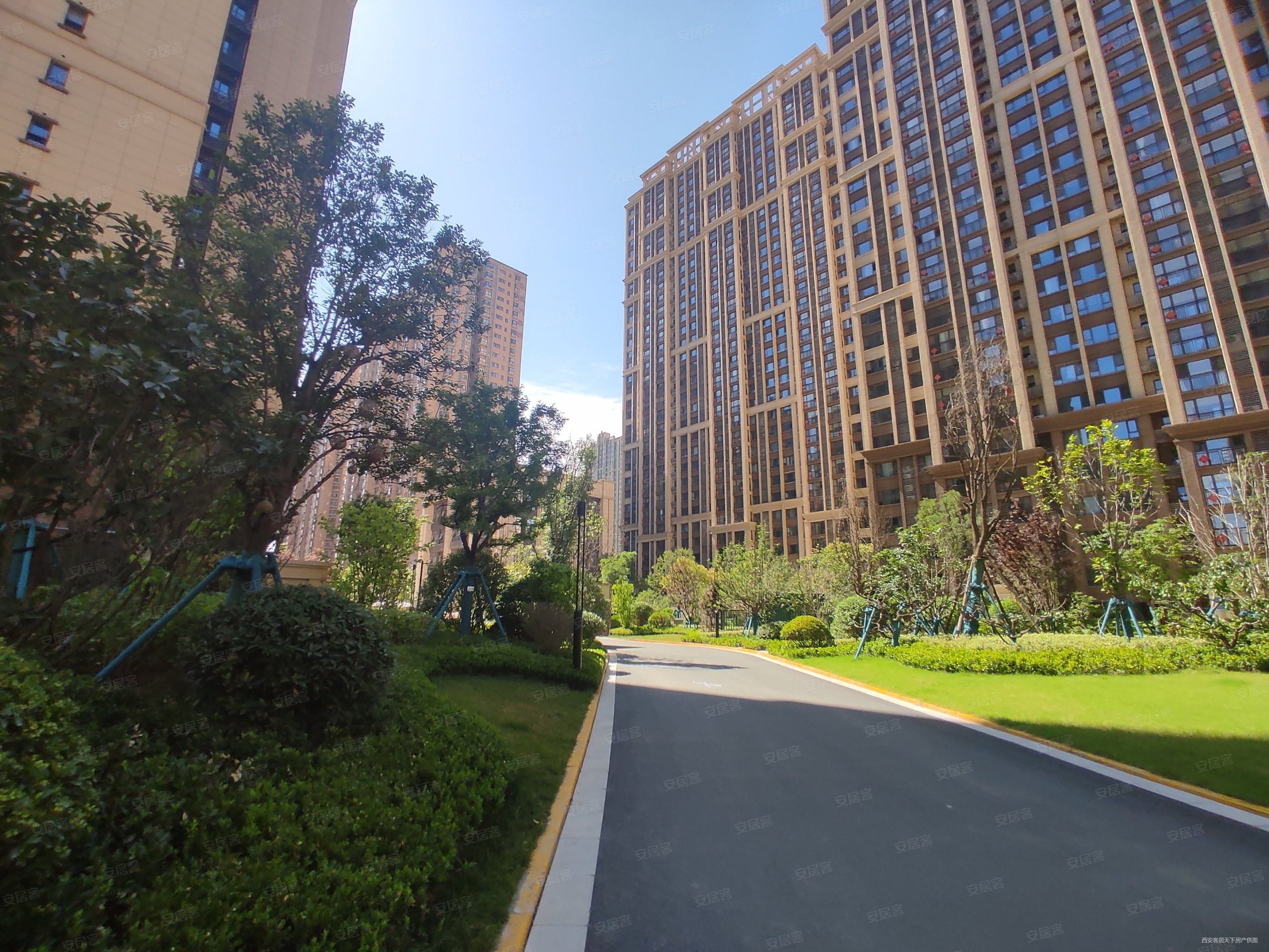 高新畔中航华府全新精装三室88加送21平南北通透急售