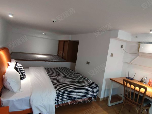 广州番禺万博广晟万博城广晟万博城 高楼层南向loft 安静舒适 保养新