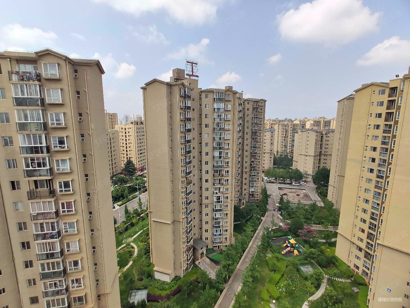 沃尔玛旁建工新城锦绣园小区两室出售49万