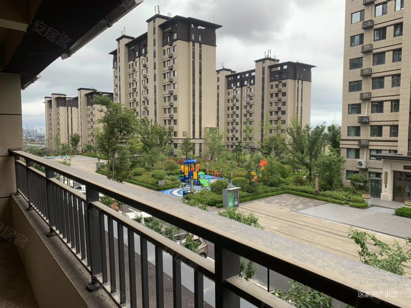 康大江山樾120.31平165万3室2厅2卫