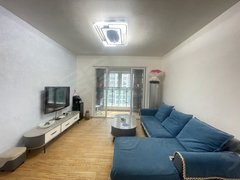 广元利州利州广场东坝利州广场附近精装电梯套二,拎包入住,有钥匙,当天可入住!出租房源真实图片