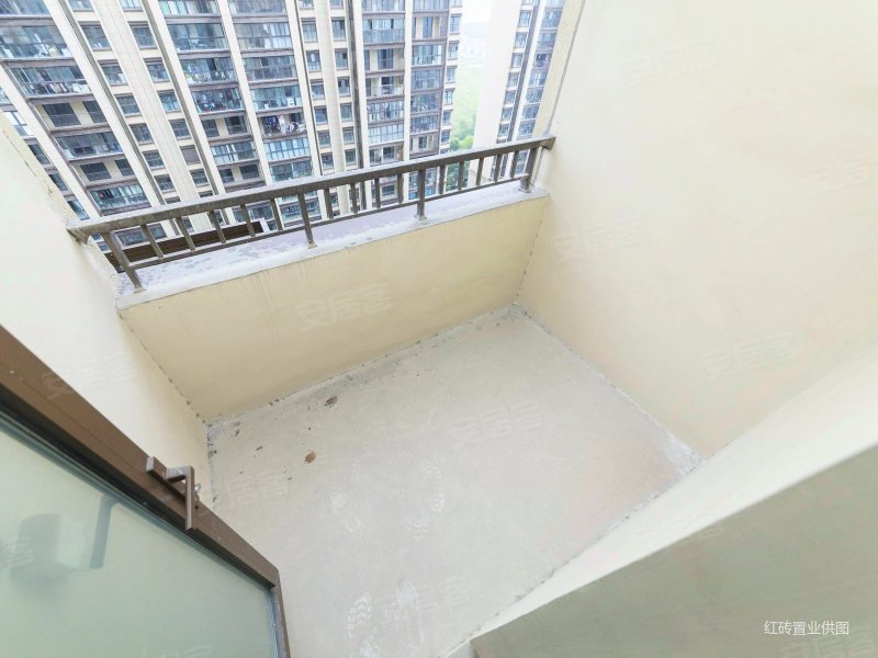 急售 急售 满五年省税 中上楼层视野好 大四房双卫双阳台 急,华润红橡