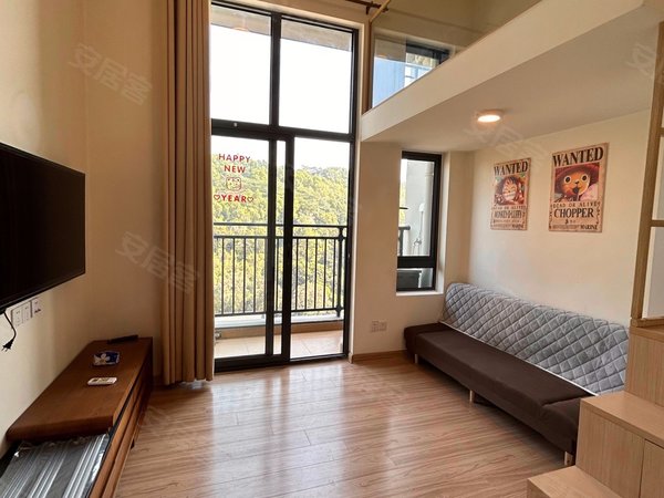 深圳宝安西乡碧桂园凤凰国际智谷碧桂园凤凰智谷 看山景loft公寓 原木