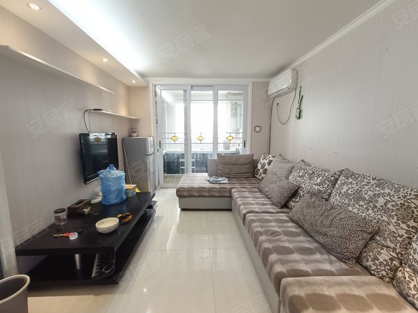 宝鸡渭滨东高新阳光上东东高新宝一中旁阳光上东电梯房家具家电齐全领包入住采光好动静分出租房源真实图片