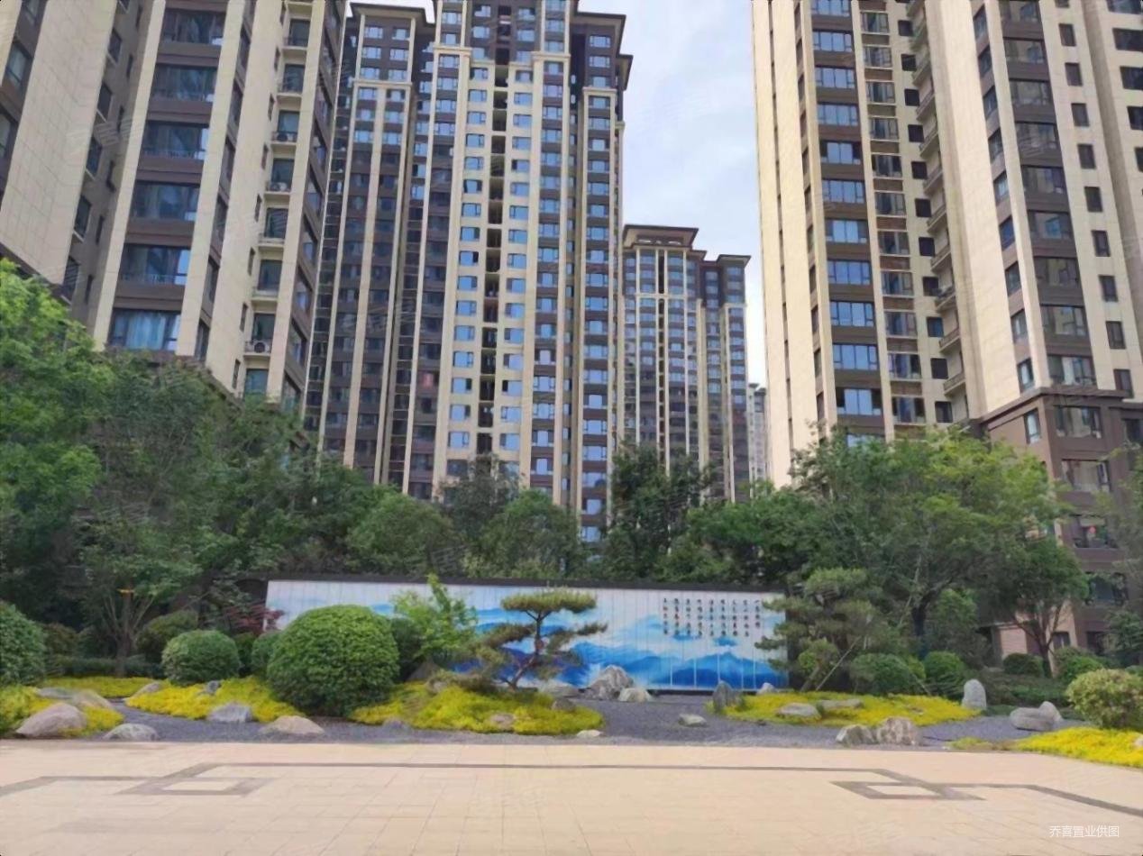 伊滨11300平南北翡翠庄园毛坯热卖