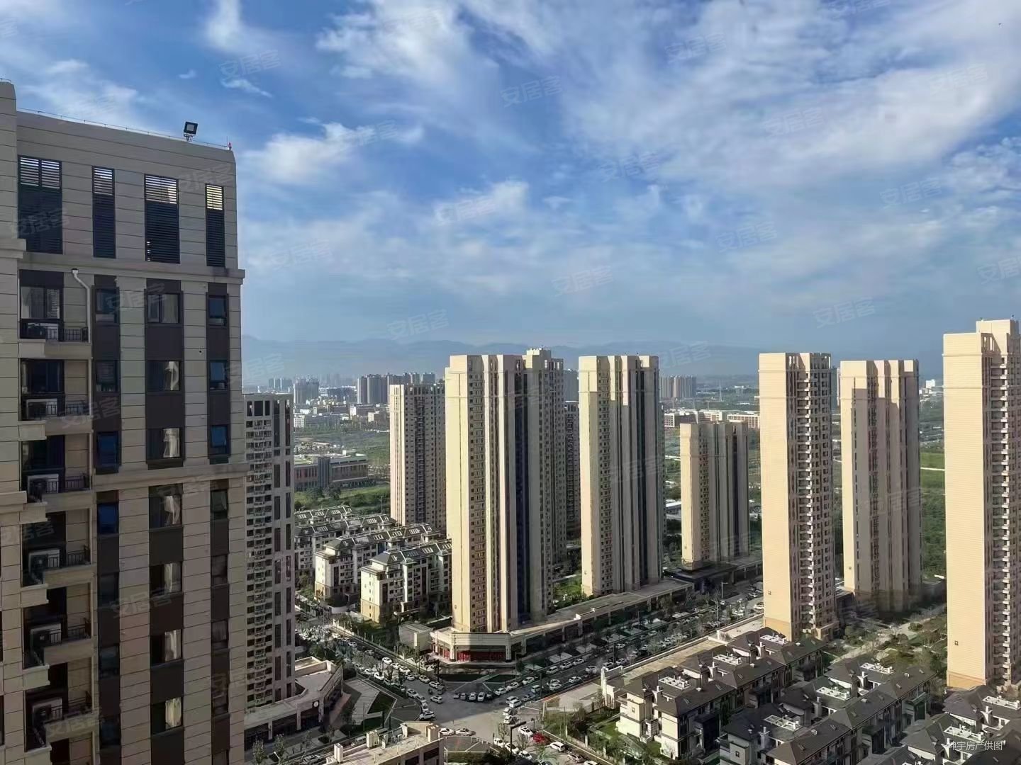 西安房产网>西安二手房>高新区二手房>科技六路二手房>保利天悦三期>