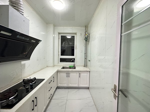 廊坊安次新一中东冠逸品龙湾一小 三居两卫 拎包即住 有钥匙 随时看房出租房源真实图片