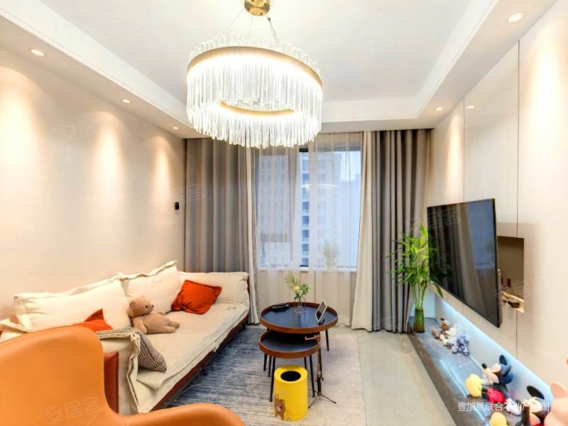 天山国宾壹号2室2厅1卫77㎡南109万