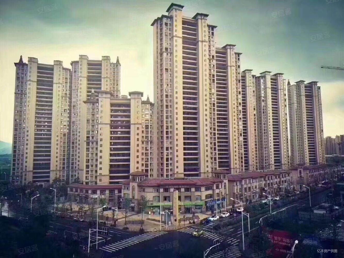 马群南中南世纪雅苑精装边户带阁楼三房配套成熟次新小区随看