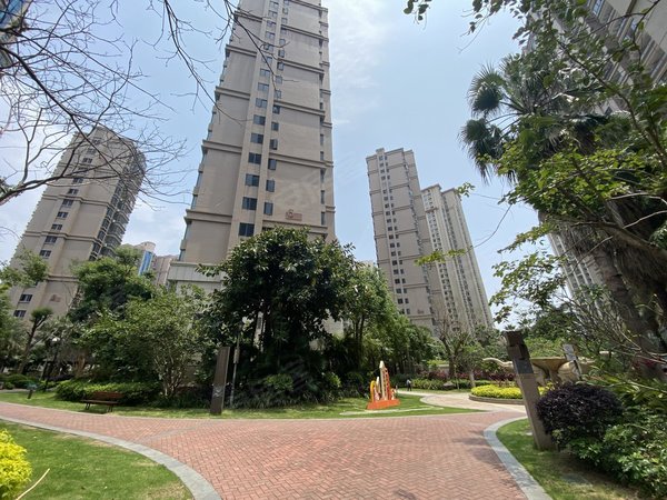 泉州洛江万安街道大江盛世c区三盛四季公园一期 高层2房朝南 家电齐全