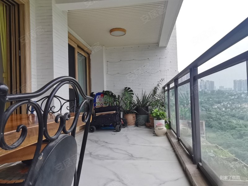 渝北区 保利高尔夫公馆顶跃 一线高尔夫景观