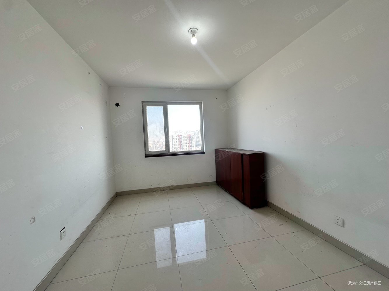 府河家园3室2厅2卫141㎡南北97万