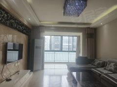 城东东江国际电梯小高层，精装三室两厅，家具家电齐全拎包入住。