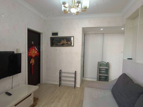 上海松江泗泾塘和家园德悦苑业主自住两房出租押一付一出租房源真实图片