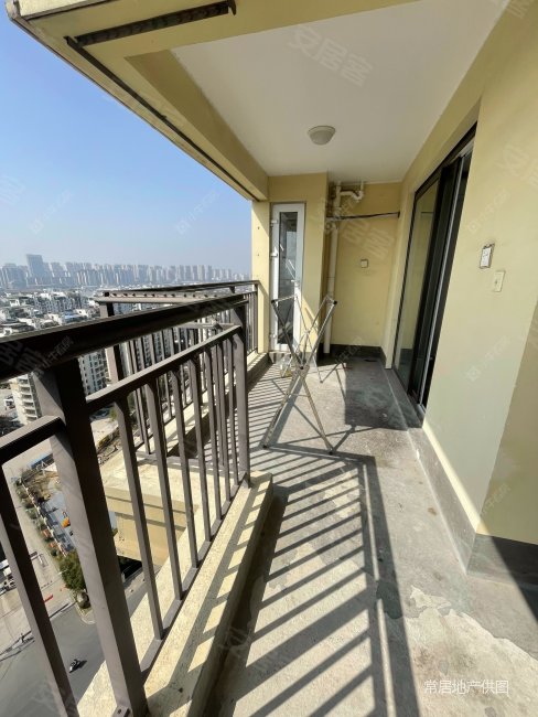 4月新上错过拍大腿还是好楼层外地房东急售紫韵香庭