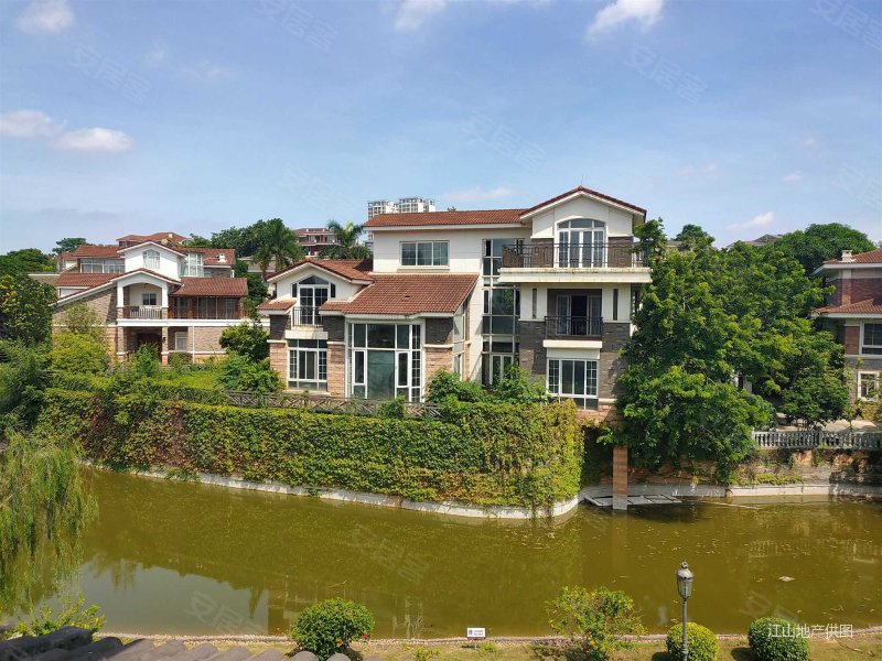 5室2厅 龙胤花园 精装修