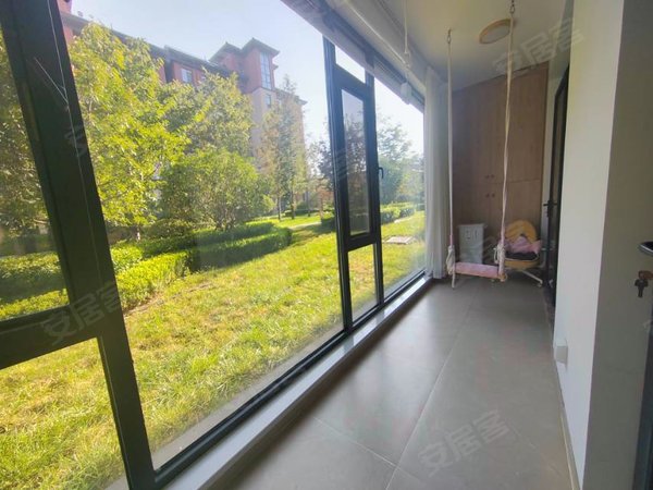 青岛黄岛辛安海信珠山小镇珠山小镇品质好房  住在小区就像逛公园