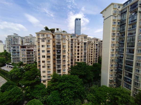 南宁青秀凤岭南中房翡翠园二期三中对面,翡翠园小学两房,租金2300,有