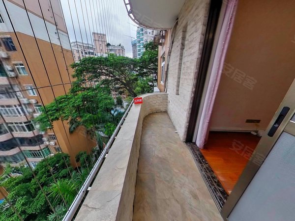 深圳福田竹子林新浩城花园1号地铁口旁,新浩城精装复式,初次放租,家电