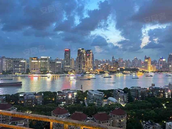 上海浦东陆家嘴仁恒滨江园(一二期)房源采光好,南北通透,业主诚意出