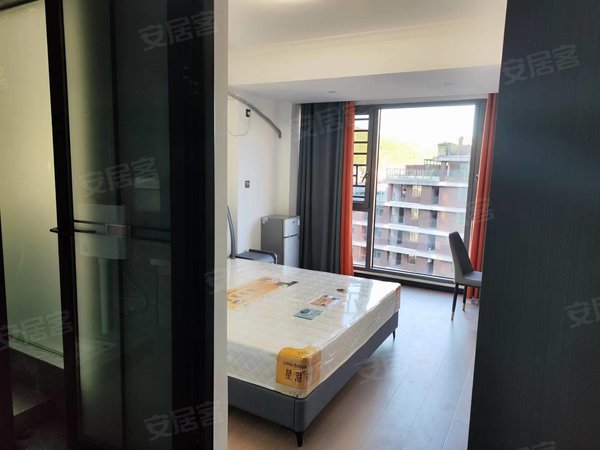 铜仁万山万山城区木杉河广场小区万山产业园对面1室1厅精装修，拎包入住出租房源真实图片