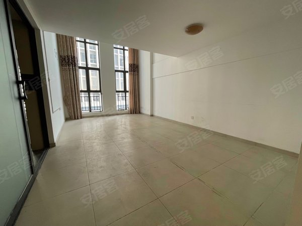 惠州惠城江北中心区名流公馆名流公馆空房可住家办公,近知行华贸,第一