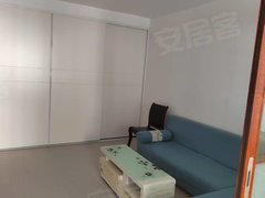 青岛崂山青岛二中午山三小区(13B区) 2室1厅1卫出租房源真实图片