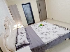 济宁任城税务街独立单间拎包入住紧邻沃尔玛附属医院百货大楼南池商业街快活林出租房源真实图片