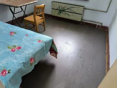 淄博临淄临淄火车站临园两室一厅,带着家具家电,月租750,可以长租短租出租房源真实图片
