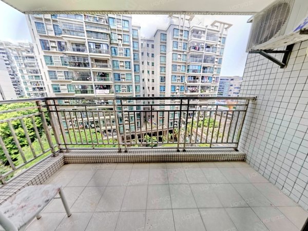 珠海香洲新香洲五洲花城山场五洲花城山场电梯2房,租金2600,家私家电