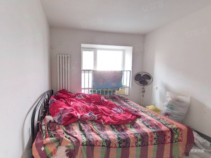 旭辉燕南园 南向采光好 满五   大两居 楼龄新 有电梯