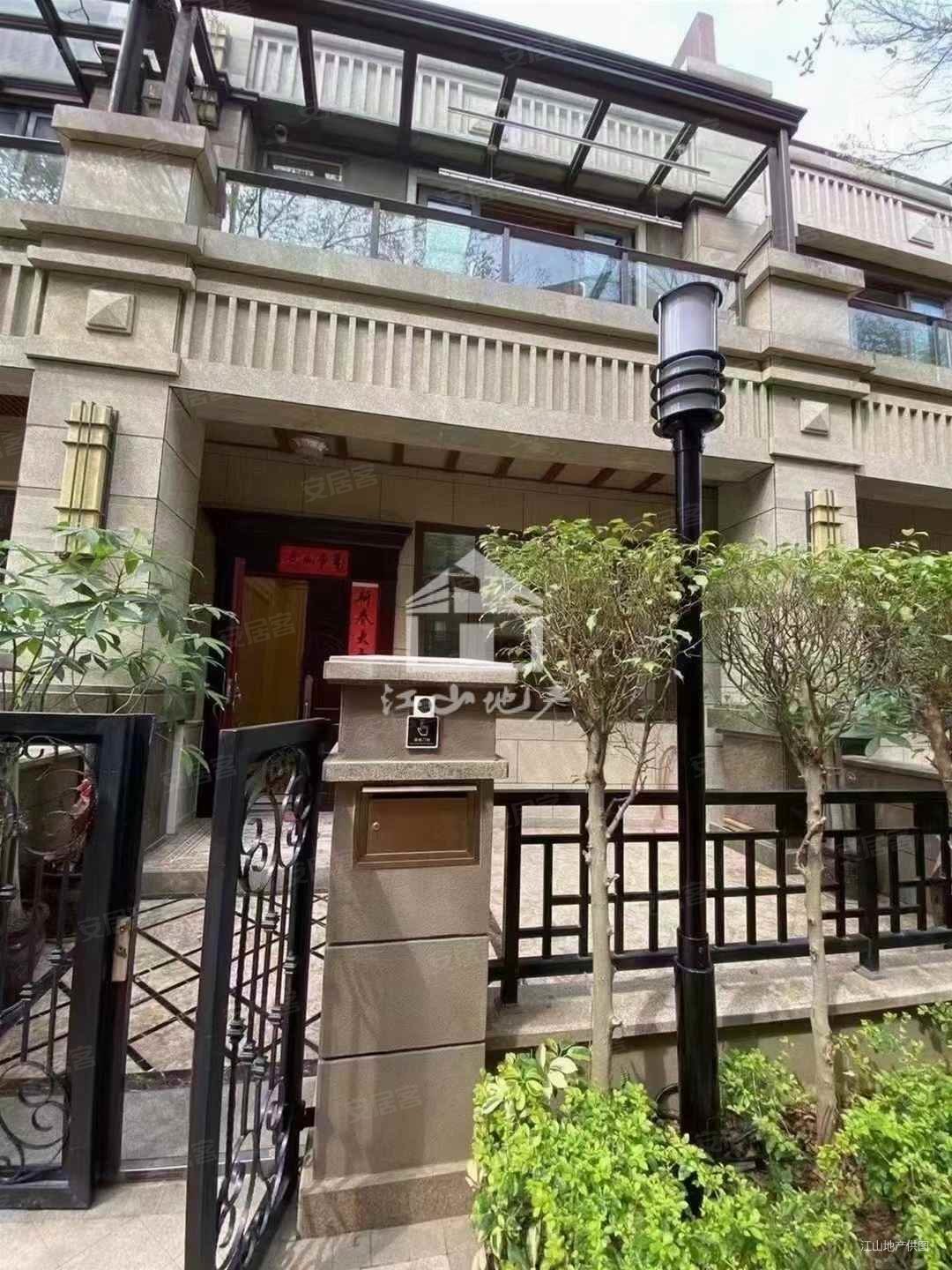 南宁 的地段 靓的别墅,荣和公园墅二手房,1000万,5室4厅,6卫,369.