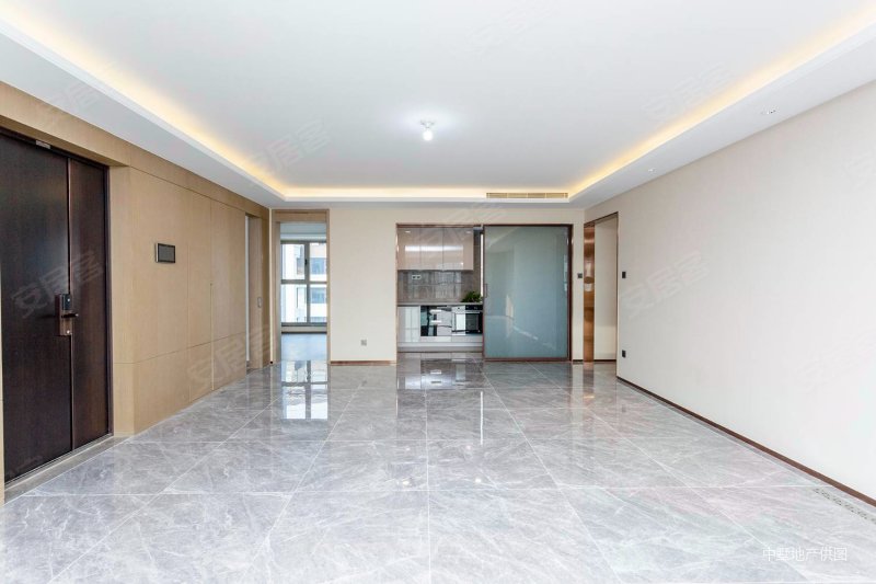 葛洲坝中和府4室2厅2卫182.97㎡南910万