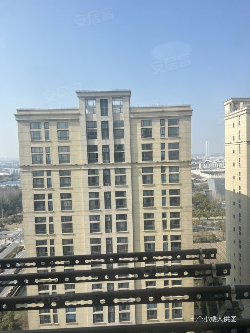 嘉隆国际64平2房精装大套出售价格可谈单价1万不到