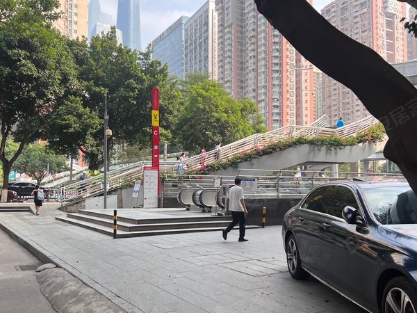 广州越秀五羊新城华景大厦五羊邨地铁站华景大厦大次卧丨空间超足可住