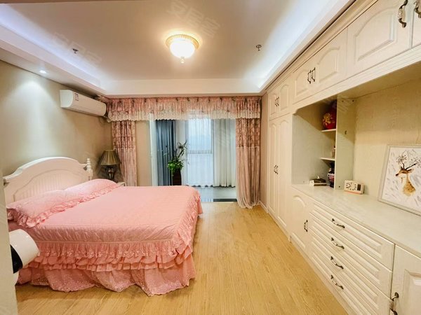 镇江句容宝华小学招商国际E城广场(商住楼)南京一站路!押一付一还包物业 央企开发 近南京万达茂经天路出租房源真实图片