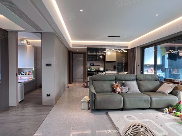 半山臻境 网红小姐姐都在看的小区 索菲亚全屋定制 拎包入住