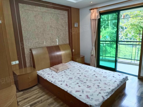 深圳南山南山中心区学林雅院腾讯滨海大厦旁边 学林雅苑精装2房出租