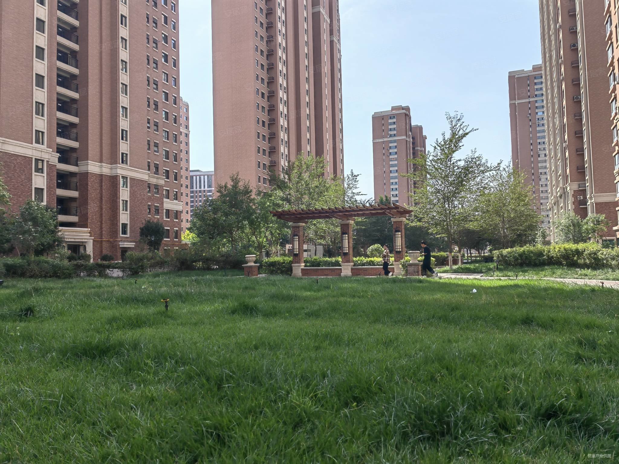 碱泉街世界冠郡精装可拎包入住板楼满二南北通透房龄新