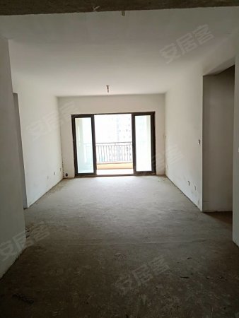 碧桂园领誉(三期)纯毛坯大三房双浴室,楼层位置好,有钥匙可看