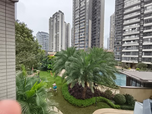南宁良庆五象大道彰泰城(b区)双阳台 五象总部基地 彰泰城精装两房 楼