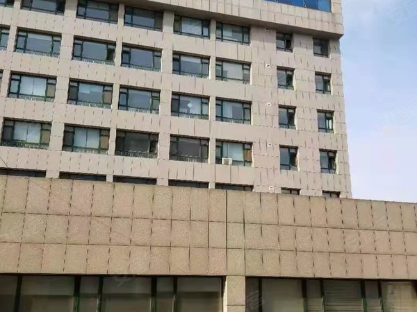 济南市中七里山紫宸大厦居民楼玉函路济大路交叉口,民生银行楼上紫宸