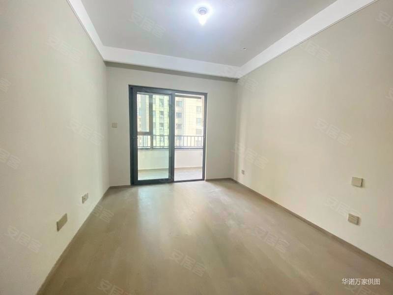 cbd!济南尊!泉映园!开发商精装!价格大谈!随时看房!,.