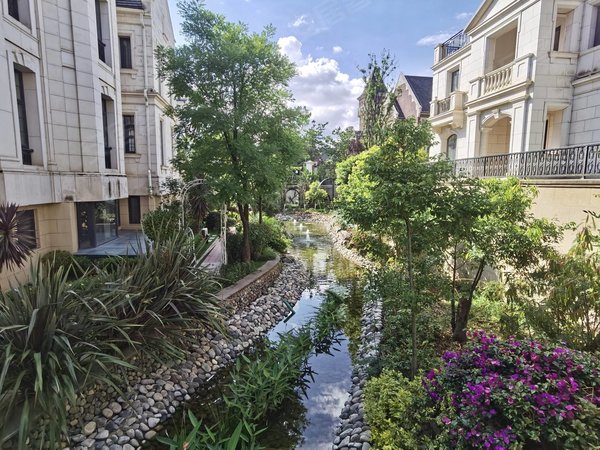 昆明官渡区政府俊发滇池one2组团新亚洲生态半岛联排别墅 5层适合办公